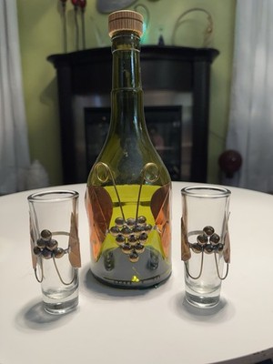    Vintage MCM Grapevine Decanter Set w/ Copper Wrap & 2 Shot Glasses!    