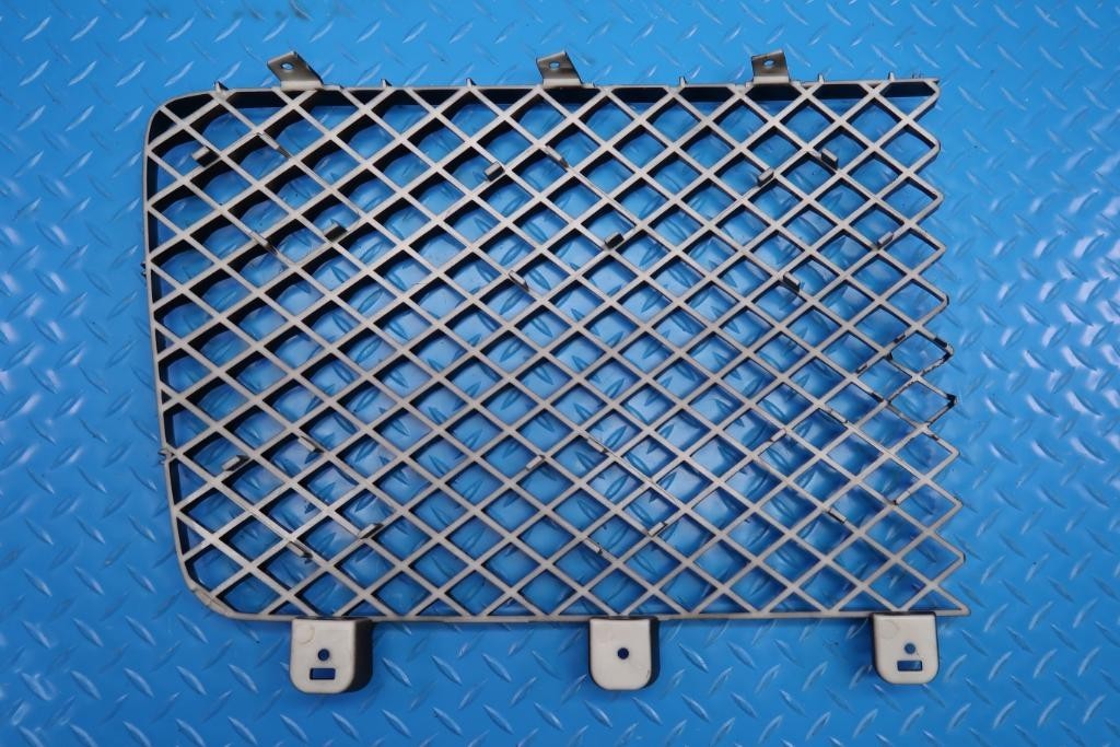 Bentley Bentayga front black left grille insert #12435