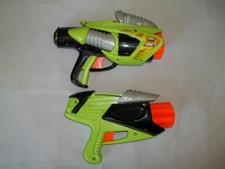  TWO  2005 Revolver Style Toy Dart Guns