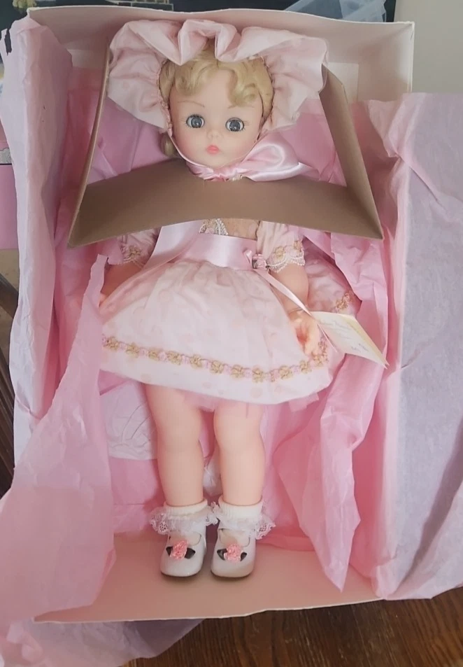 Madame Alexander Kelly In Vintage Madame Alexander Dolls (1948