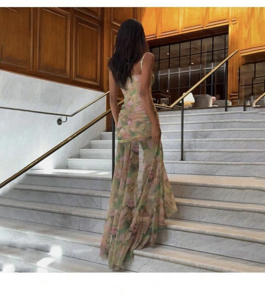 Vestido Corsé Floral Acanalado - Mediano - Invitada de Boda - Sexy Foto 2 de 4