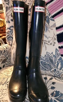 HUNTER ORIGINAL Tall Rubber Rain Boots Size 5B in Dark Navy Blue