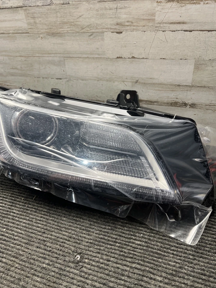 Оригинальный корпус фары Ford GD9Z-13008-W 2017-2020 Lincoln - Изображение 2 из 4