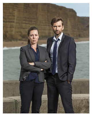 BROADCHURCH cast (DAVID TENNANT OLIVIA COLMAN)-- 8x10 Photo