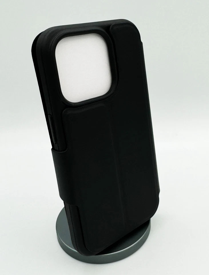 Tech21 iPhone 15 Pro EvoLite Wallet Folio Phone Case - Black - Image 3 of 4