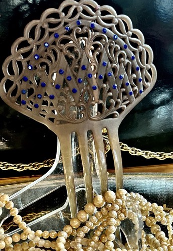 Antique 1920s Celluloid Lucite Victorian Hair Comb Blue Rhinestones Accessory - Picture 3 of 16