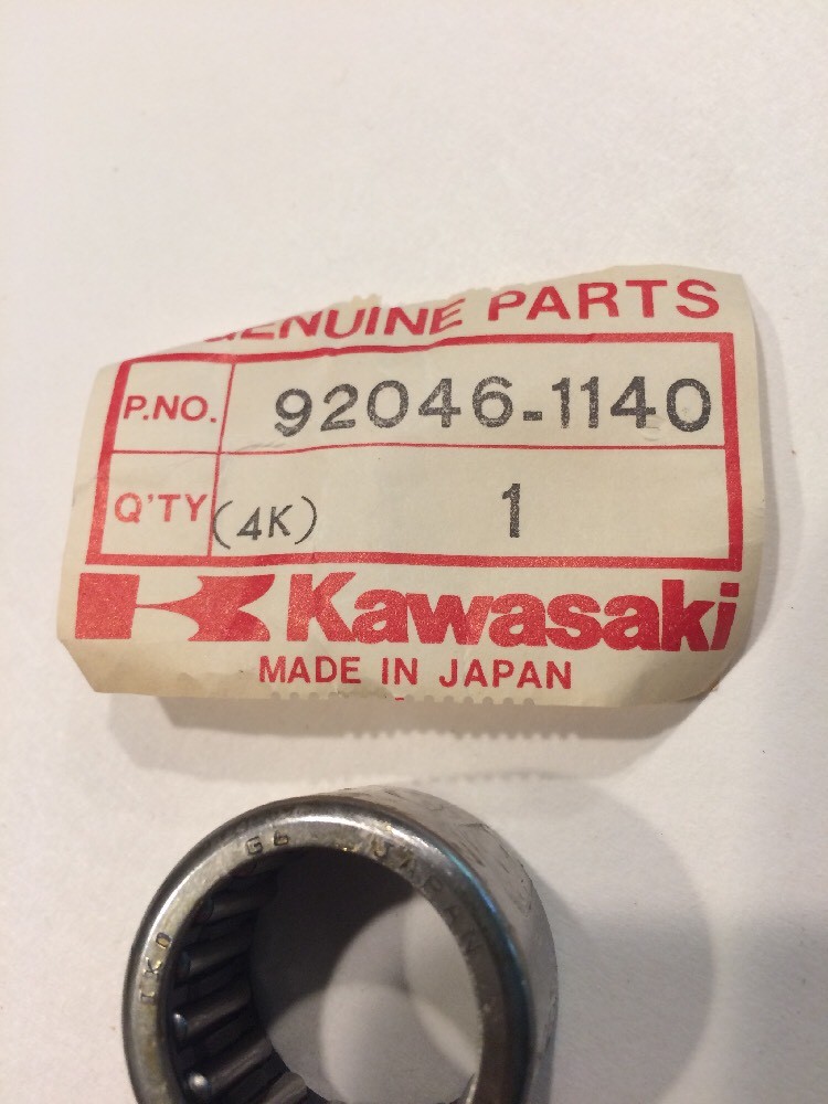 R2。 NOS KAWASAKI 1985 1986 1987 SWING ARM NEEDLE BEARING ZX600