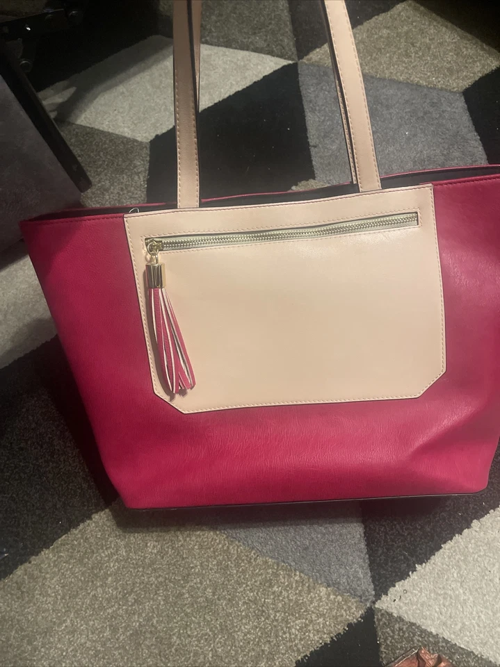 Bolso de Mano Neiman Marcus Magenta Y Piel Sintética Rosa Claro. Grande Foto 2 de 4