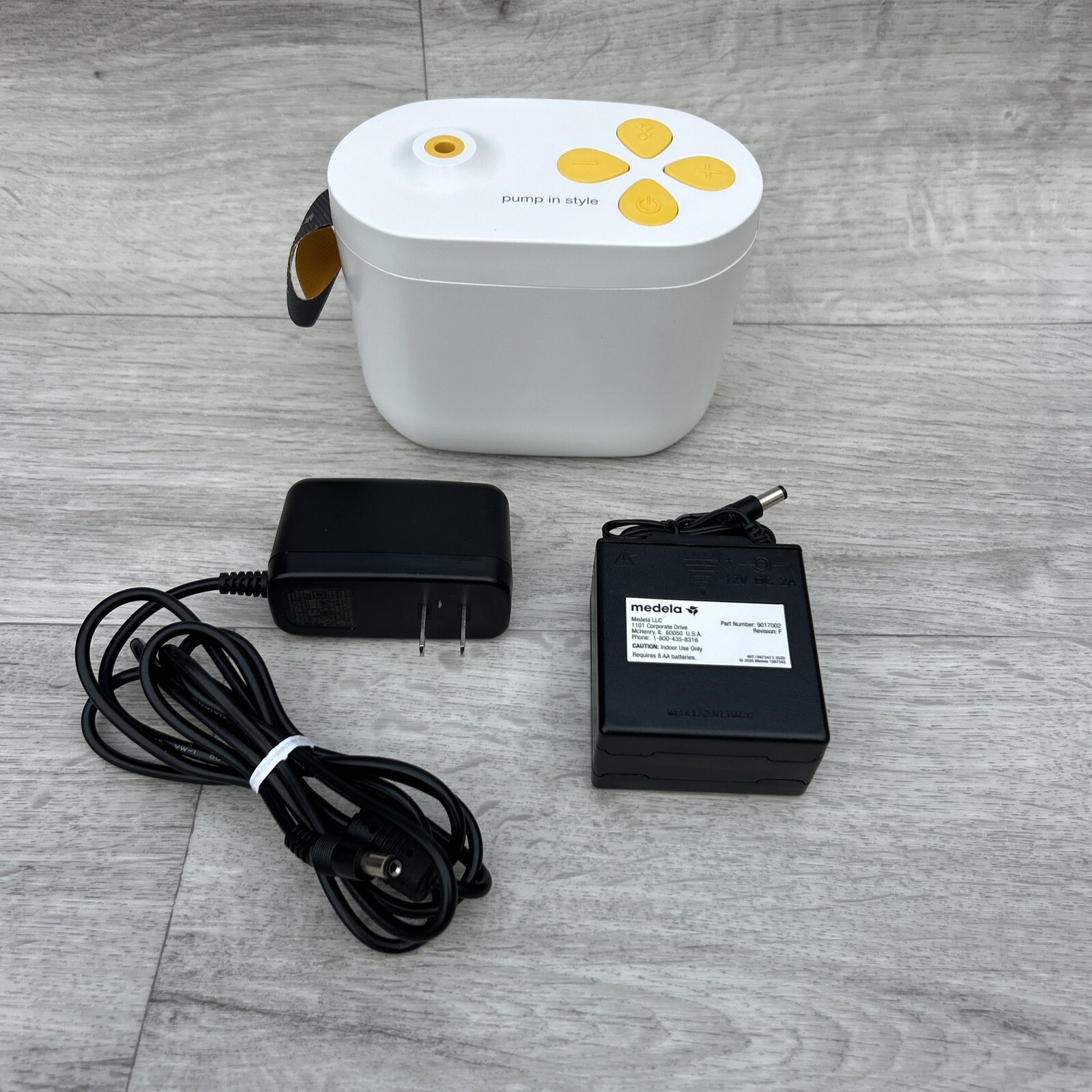 Medela Pump In Style Breast Pump Cords and Motor Tested Working-image