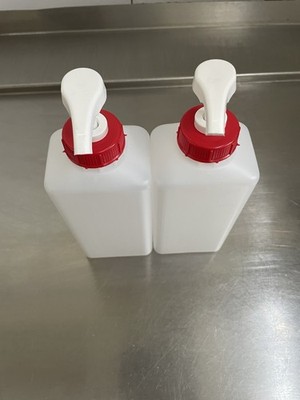 2x Dosierpumpe Dosierflasche Desinfektionsmittel Spenderflaschen  für 1000 ml ro