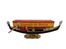 Souvenir d'epoca in gondola da Venezia, in plastica rigida