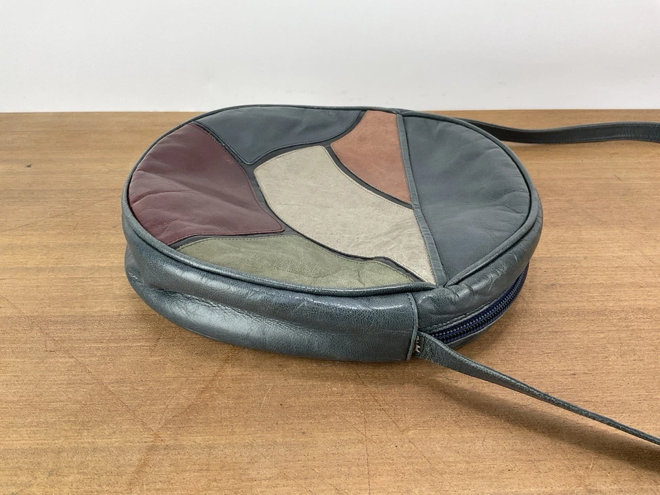 Vintage Italian Bally Soft Leather Cross Shoulder Bag - Image 4 of 4