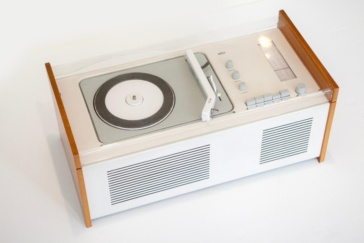 Braun SK 61 Phonosuper Radiogram by Dieter Rams & Hans Gugelot