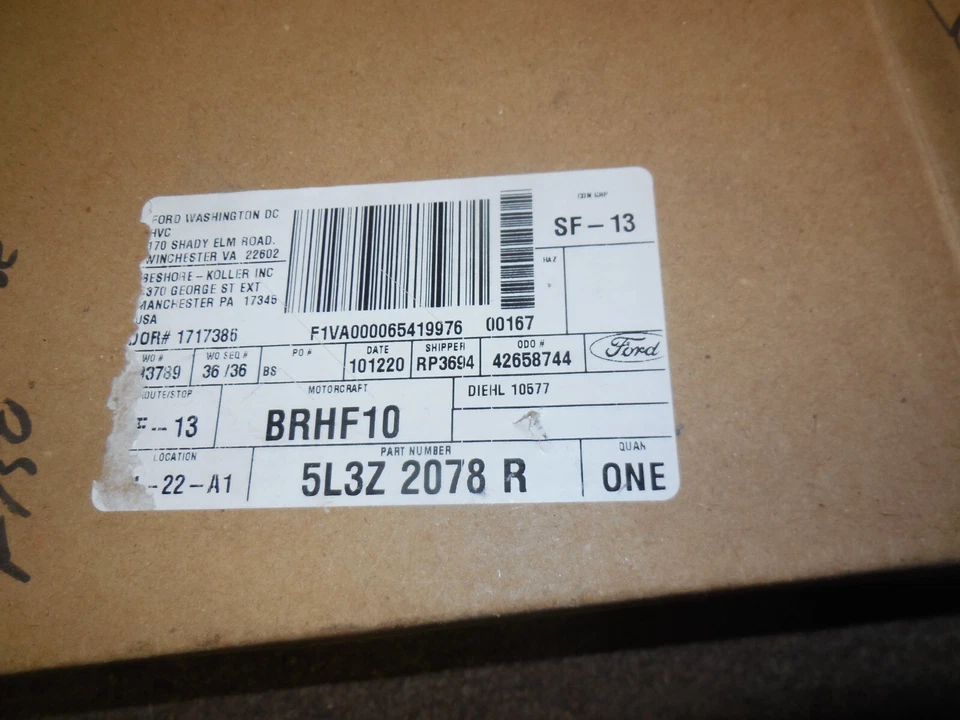 Manguera de freno Ford F150 1999-2004 nueva OEM 5L3Z-2078-R Foto 2 de 2