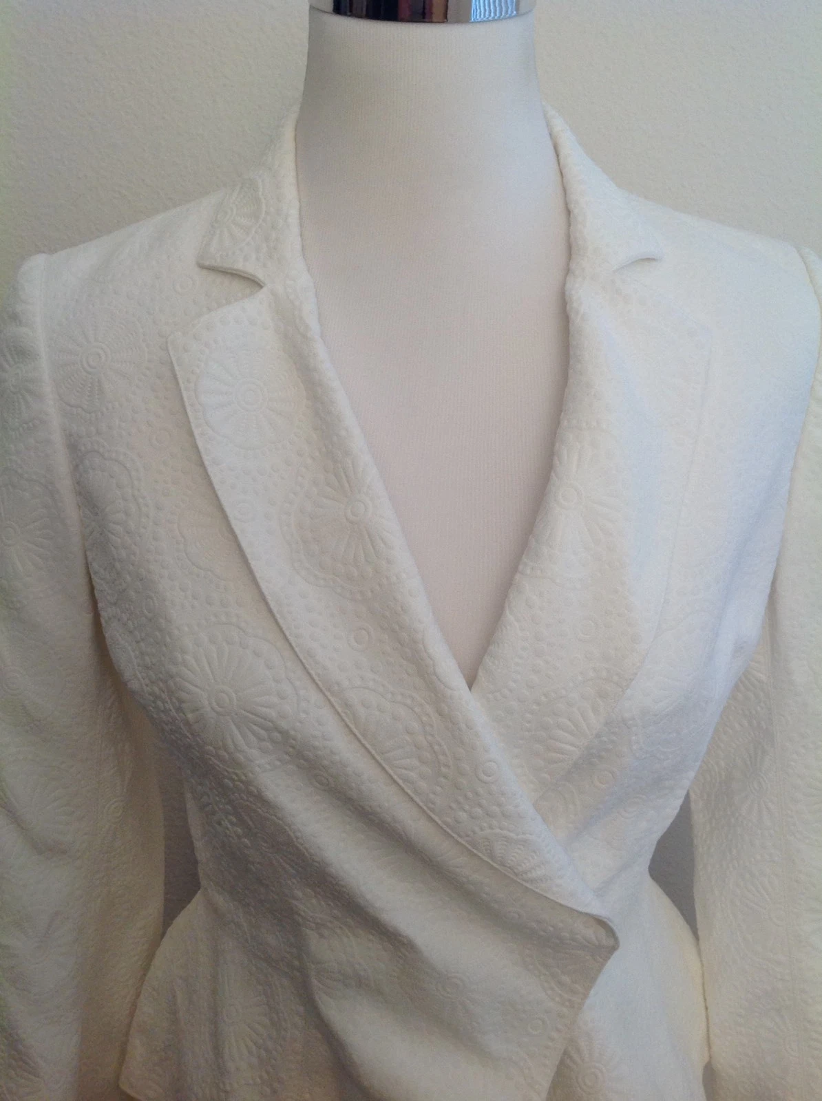 Giacca Alexander McQueen 40 bianca stampa peplo donna collo ala italiana