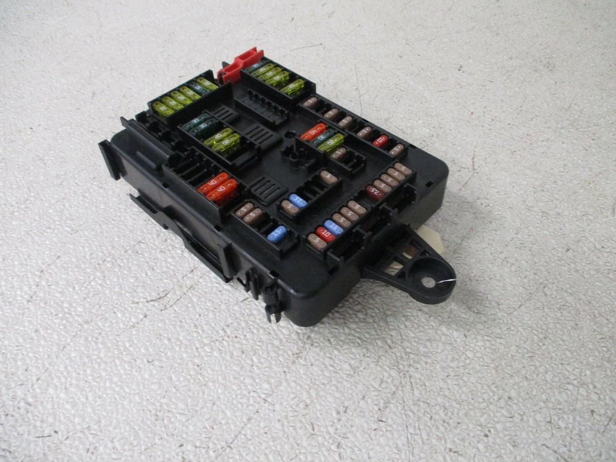 ⭐️2012-2016 BMW F30 328I 335I FUSE BOX RELAY POWER DESTRIBUTION