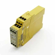 Pilz S1PN 400-500VAC 2c/o 890210 Phase Sequence Monitoring Relay No Holder -used