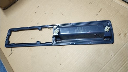 ROADMASTER DOOR HANDLE DOOR PANEL BEZEL BLUE RH BUICK 91 92 93 - Picture 2 of 3