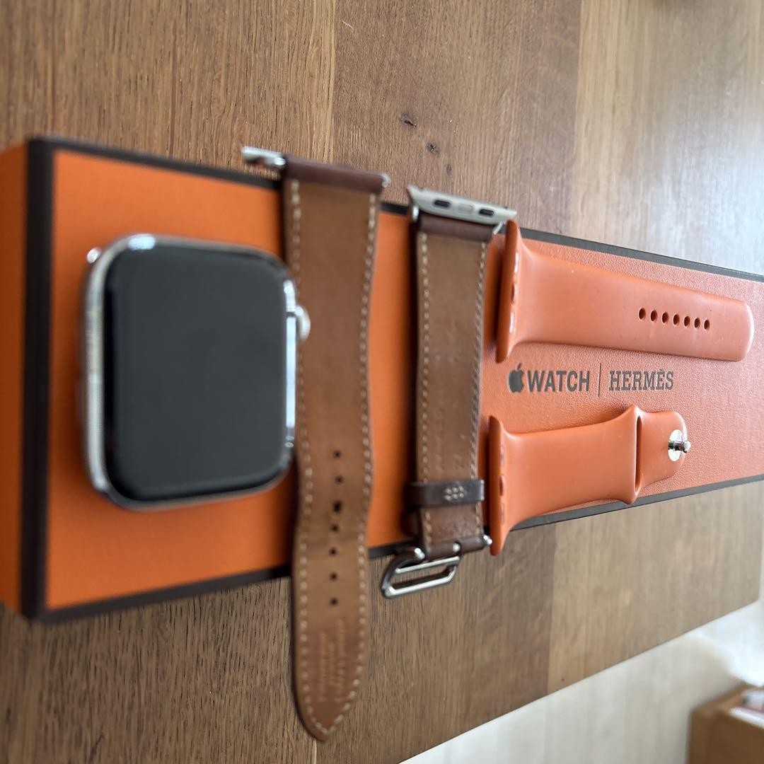 Apple Watch Series 5 Hermes 44mm Smartwatch with Orange