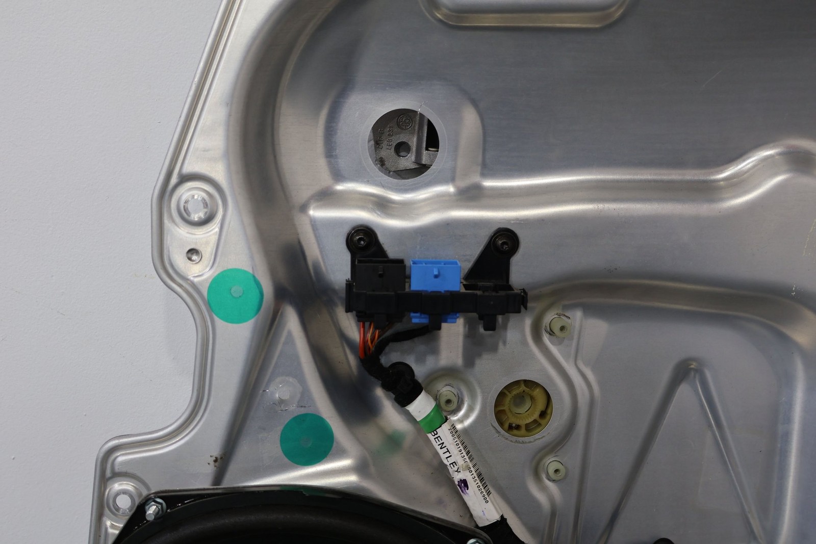 Bentley Flying Spur 2006-2012 Rear Right Window regulator