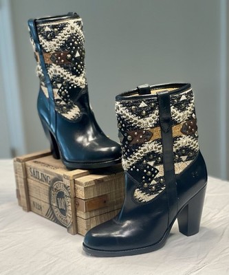 Women s Frye Navajo Short Boots Black Leather Geometric  Patterned Fabric Size 6