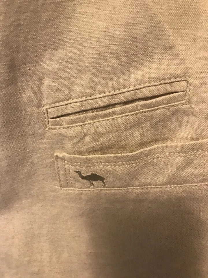 Chaleco de lino para hombre Camel Collection con botones forrado al frente Foto 3 de 4