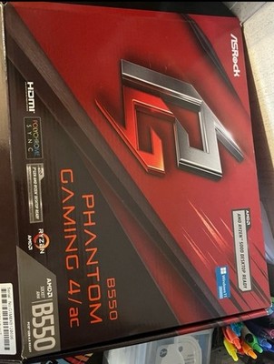 ASRock B550 Phantom Gaming 4/ac AM4 AMD B550 SATA 6Gb/s ATX AMD Motherboard