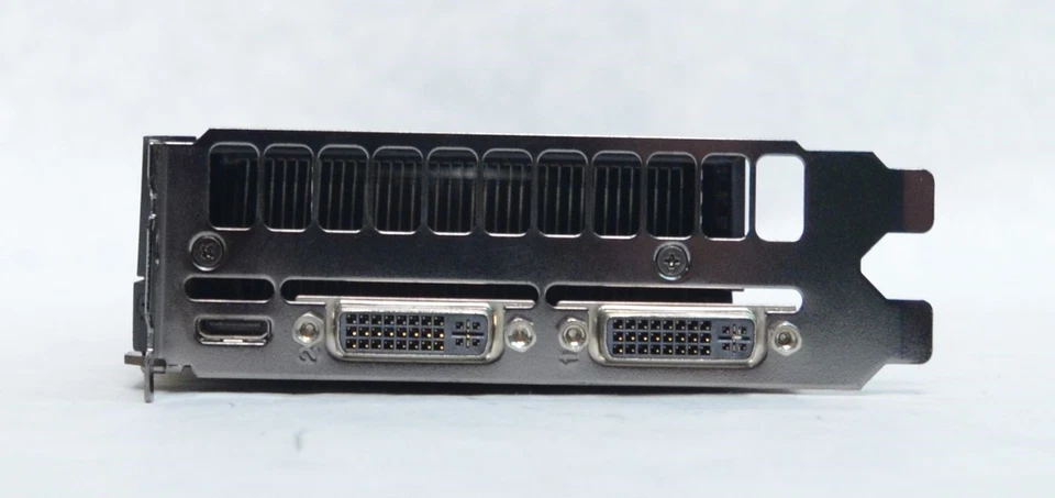 EVGA GeForce GTX 570 1GB HD GDDR5 012-P3-1570-B1 Video Graphics Card GPU - Image 3 of 4