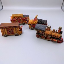 Vintage Collectibles and Me Resin Miniature C...