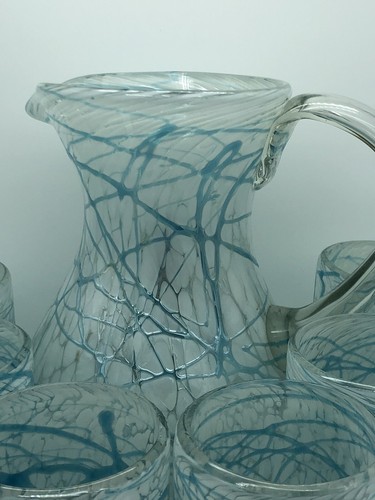 Beautiful Hand Blown Fused Threaded Art Glass Pitcher With 6 Cups - Picture 8 of 12