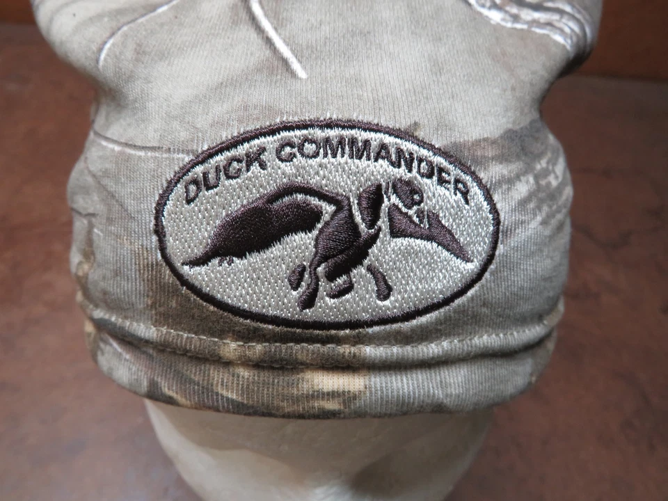 De Colección Nuevo Con Etiquetas Duck Commander Camuflaje Marrón Reversible Invierno Medias Sombrero Gorro Medias Foto 2 de 4