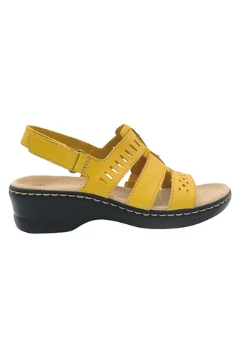 Sandali Clarks Collezione Ritagliati in Pelle Lexi Qwin Giallo