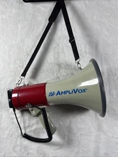 AmpliVox S602MR Professional 25-Watt Mity-Meg Plus Megaphone with Mic