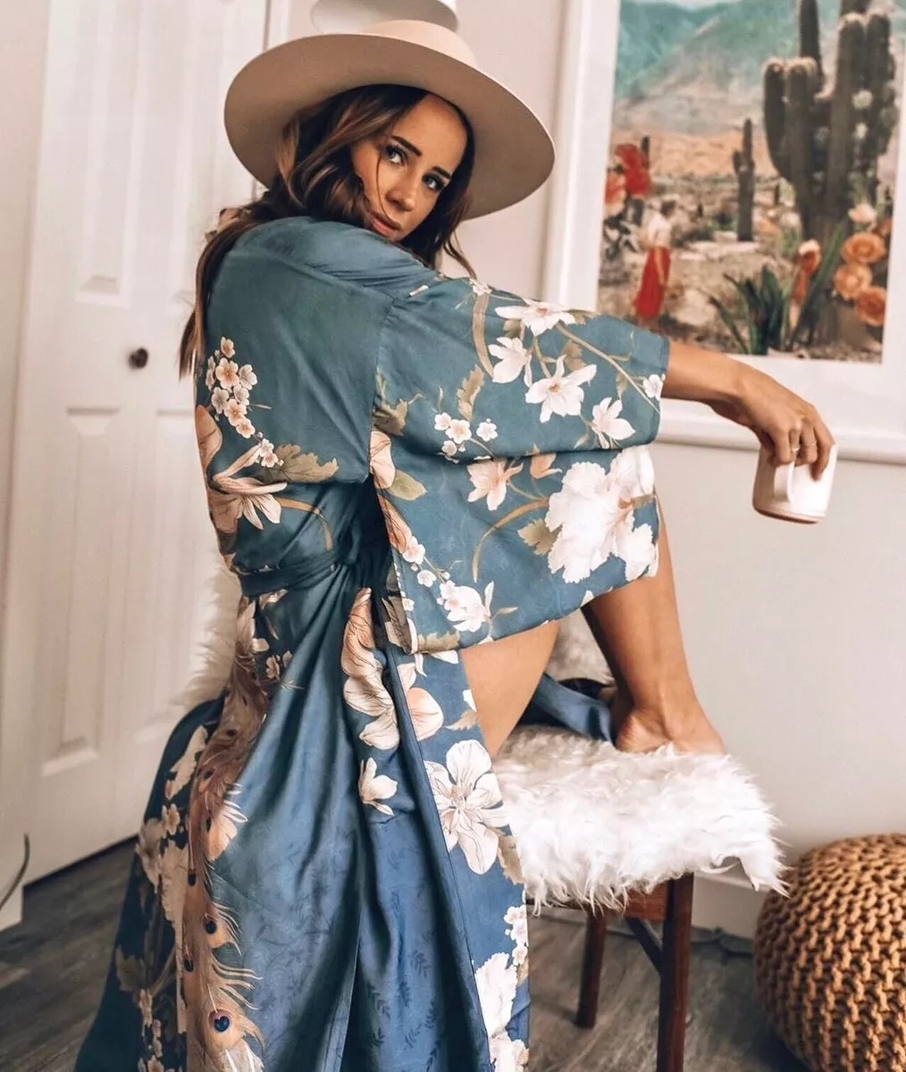 Floral print hotsell kimono robe