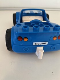 Lego Duplo Bib Blue Car MG 2509 From The Set  5640