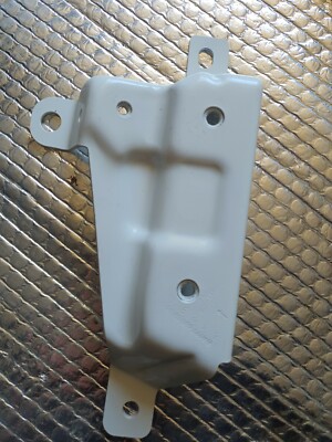 NEW MB SLS AMG C197 FRONT RIGHT BONNET JOINT BRACKET A1976300236 GENUINE