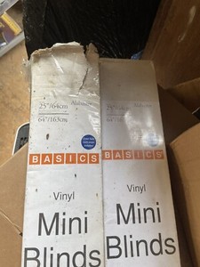 Mini Blind bin 16