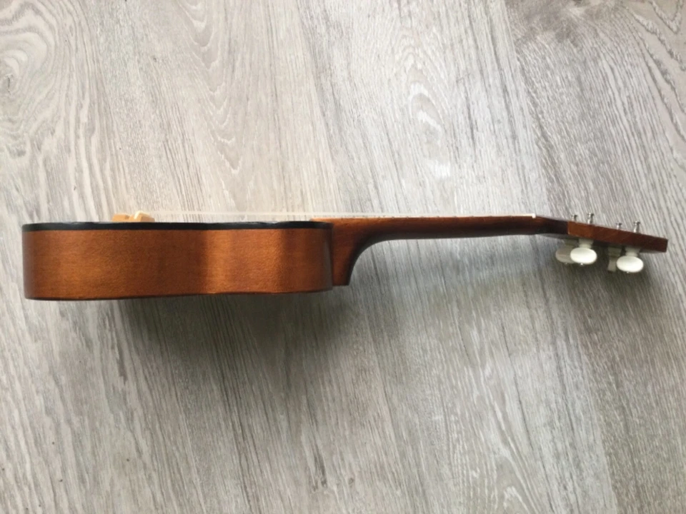 Amigo Model AMU18 ~~ Solid Spruce Top 4-String Soprano UKELELE Made In Romania  - Image 4 of 4