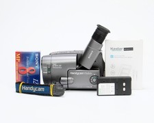 Sony Handycam CCD-TRV22 Video8 Standard Definition Camcorder Gray 