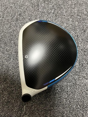 TaylorMade SIM2 Max 10.5° Golf Driver Head Only with Headcover Used - Picture 5 of 7