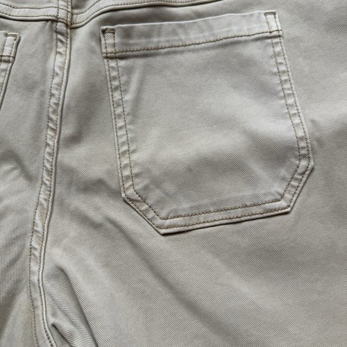 Spanx Shorts Spanx Shorts Stretch Twill #20318R Size L - Picture 4 of 6
