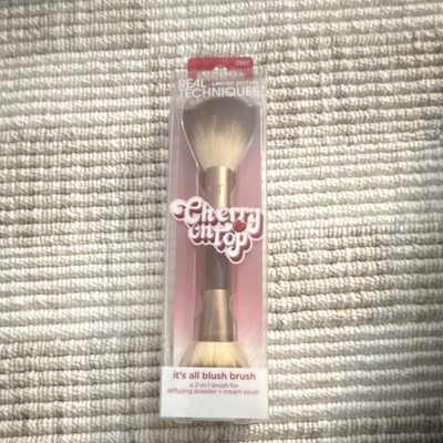 BNIB Real Techniques Cherry On Top It s All Blush 2-in-1 Brush *Limited Edition*