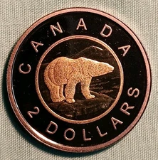 2012 SILVER PROOF TWO DOLLAR POLAR BEAR COIN IN XF+ CONDITION. NICE COIN (N78)