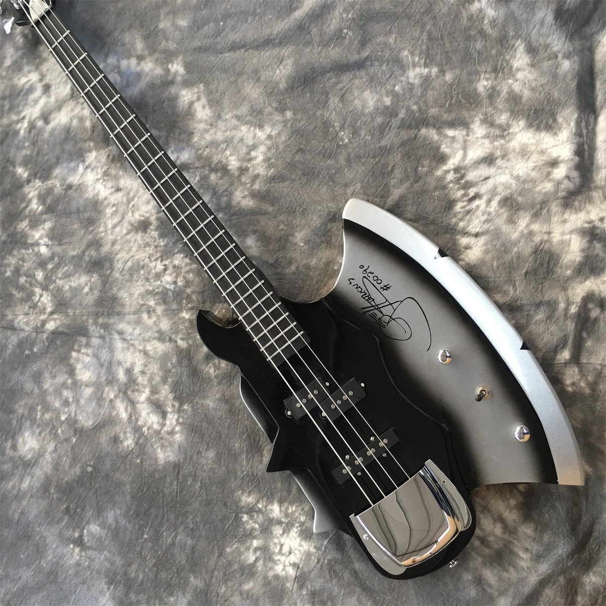 Axe Bass Gene Simmons Electric Bass Guitar Black 4 String Basswood