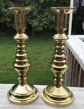 VIRGINIA METALCRAFTERS 10” HEAVY BRASS  BEEHIVE CANDLE STICKS, PAIR OF 2