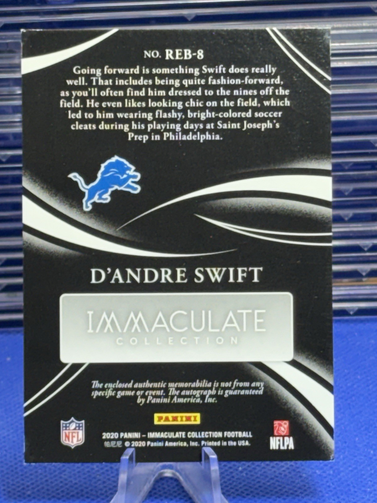 2020 Panini Immaculate D’Andre Swift Rookie Eye Black Jersey Patch Auto #76 /99 view 2