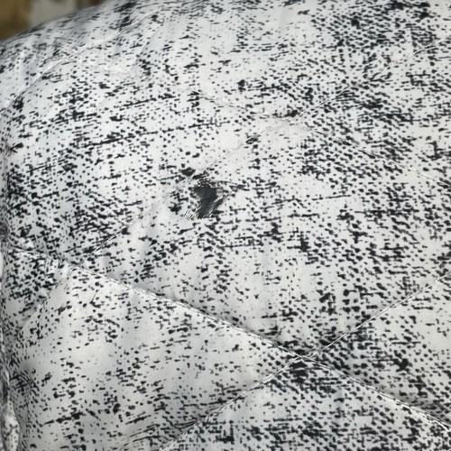 GUESS Quilted Gray & Black Full Zip Jacket with Hood - Picture 10 of 12