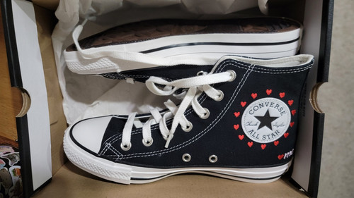 Limit eConverse Chuck Taylor All Star Hi Embroidered Hearts Black/ White A01602F