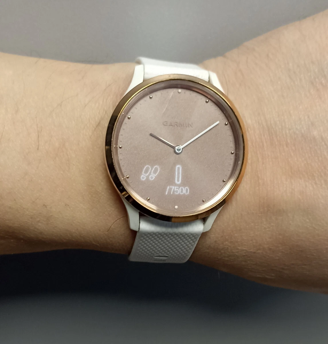 Garmin vivomove hr store second hand