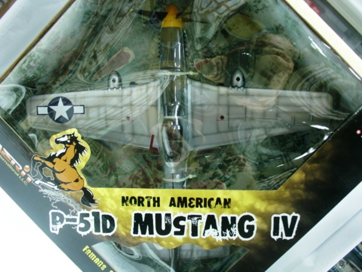 EXTRA RARE Mustang P-51D Feeble Eagle Eagleston 1945 BNIB 1:24